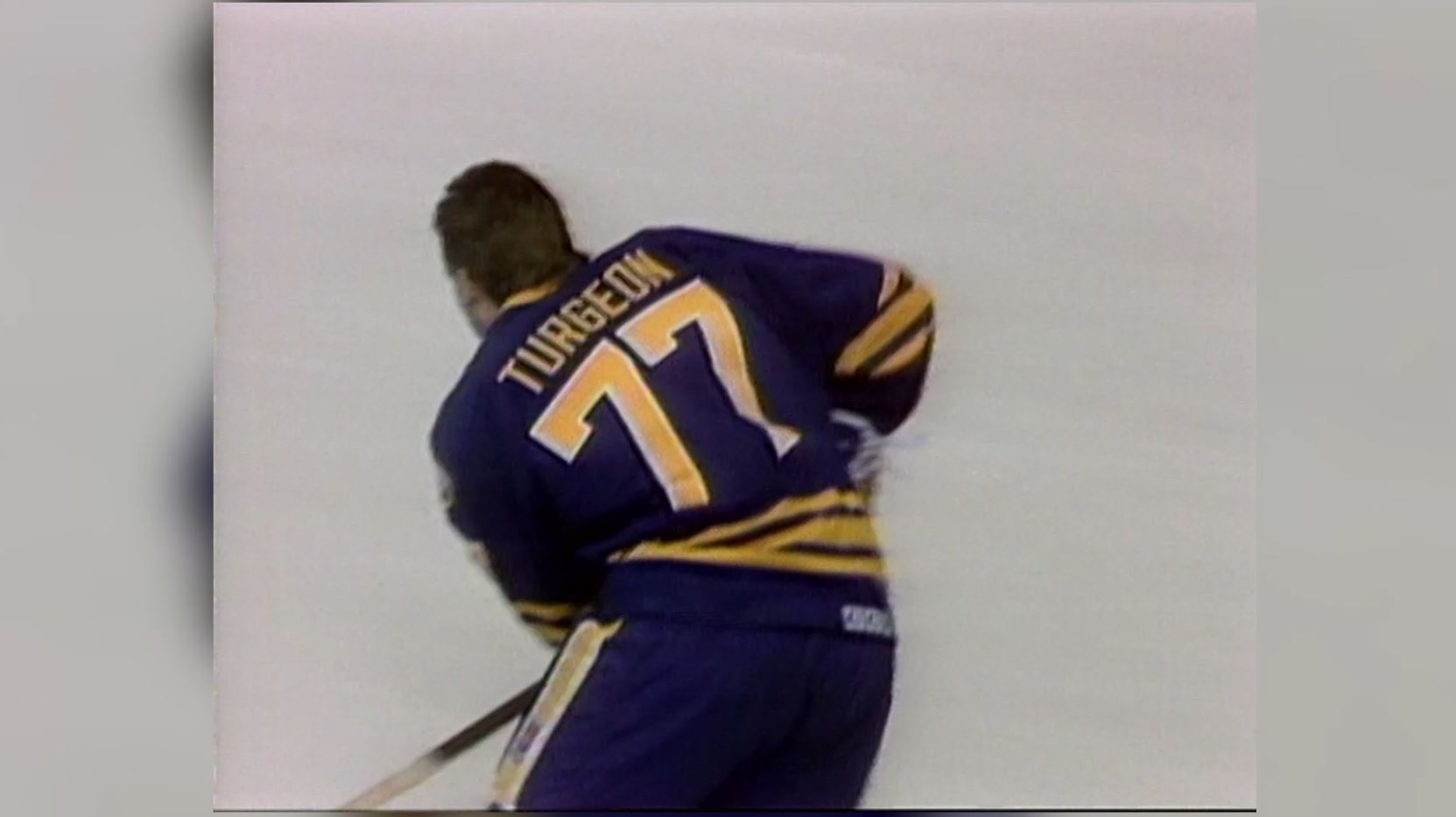 Pierre Turgeon intronisé au Temple de la renommée du hockey - Noovo ...
