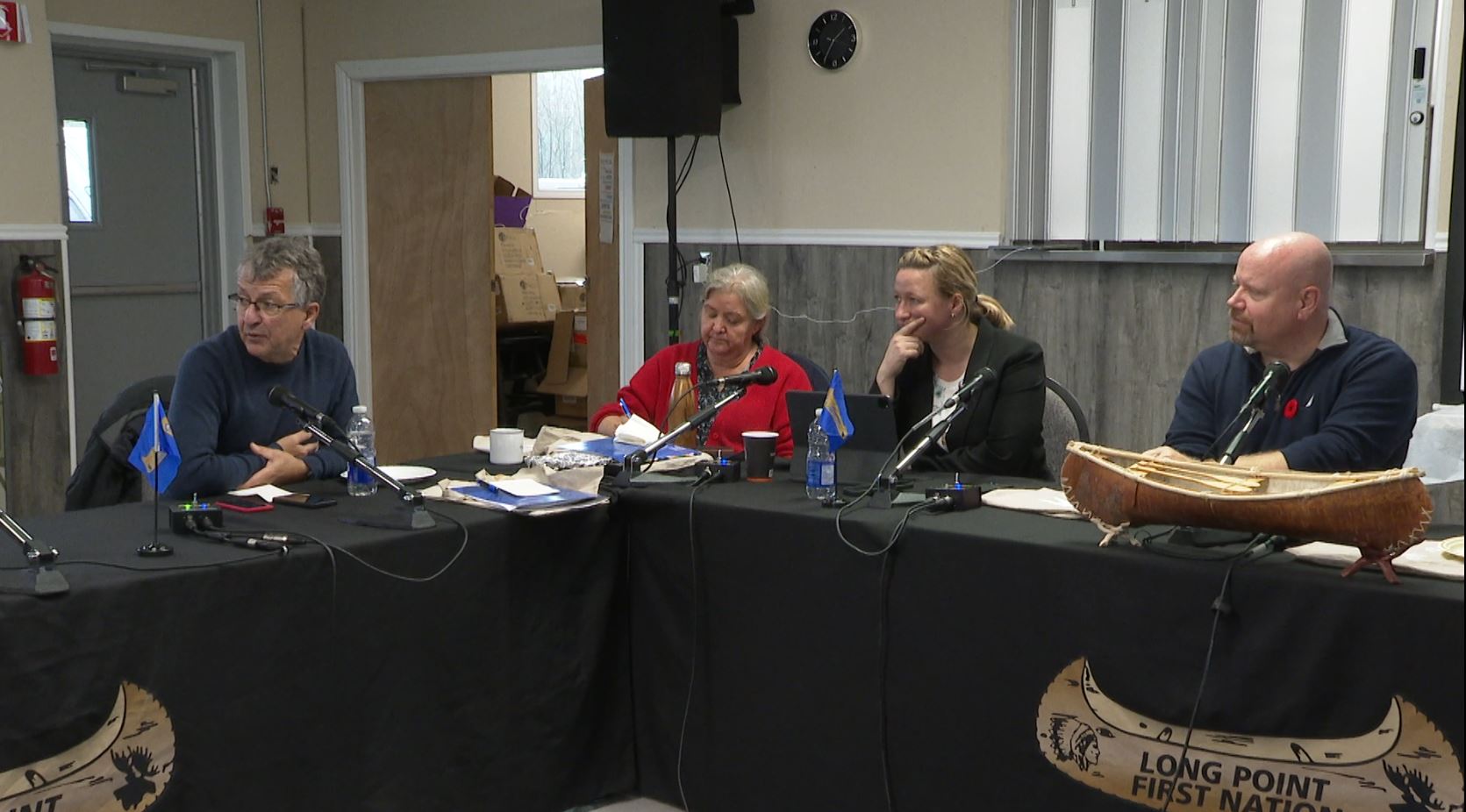 Winneway : Visite des ministres Ian Lafrenière et de Maïté Blanchette ...